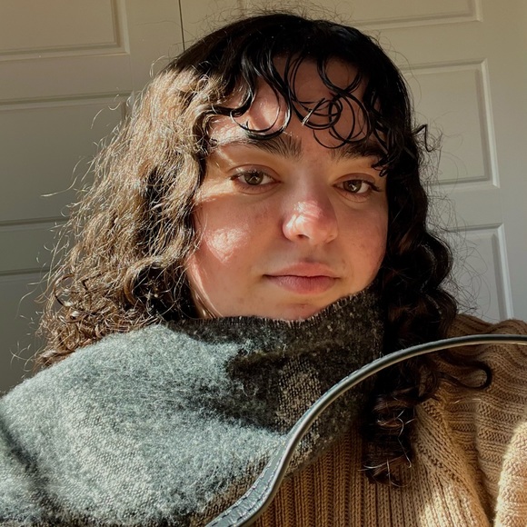 MEET THE POSHER! - Picture 1 of 2